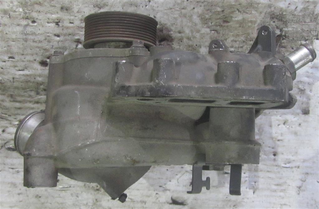 Насос водяной (помпа) для DAF Xf 105  1742258