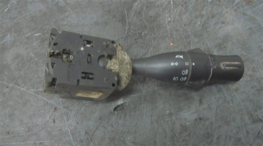 Переключатель подрулевой (стрекоза) для Renault Premium DXI 5010589561