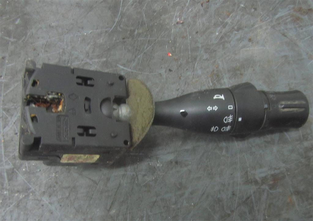 Переключатель подрулевой (стрекоза) для Renault Premium DXI 5010589561