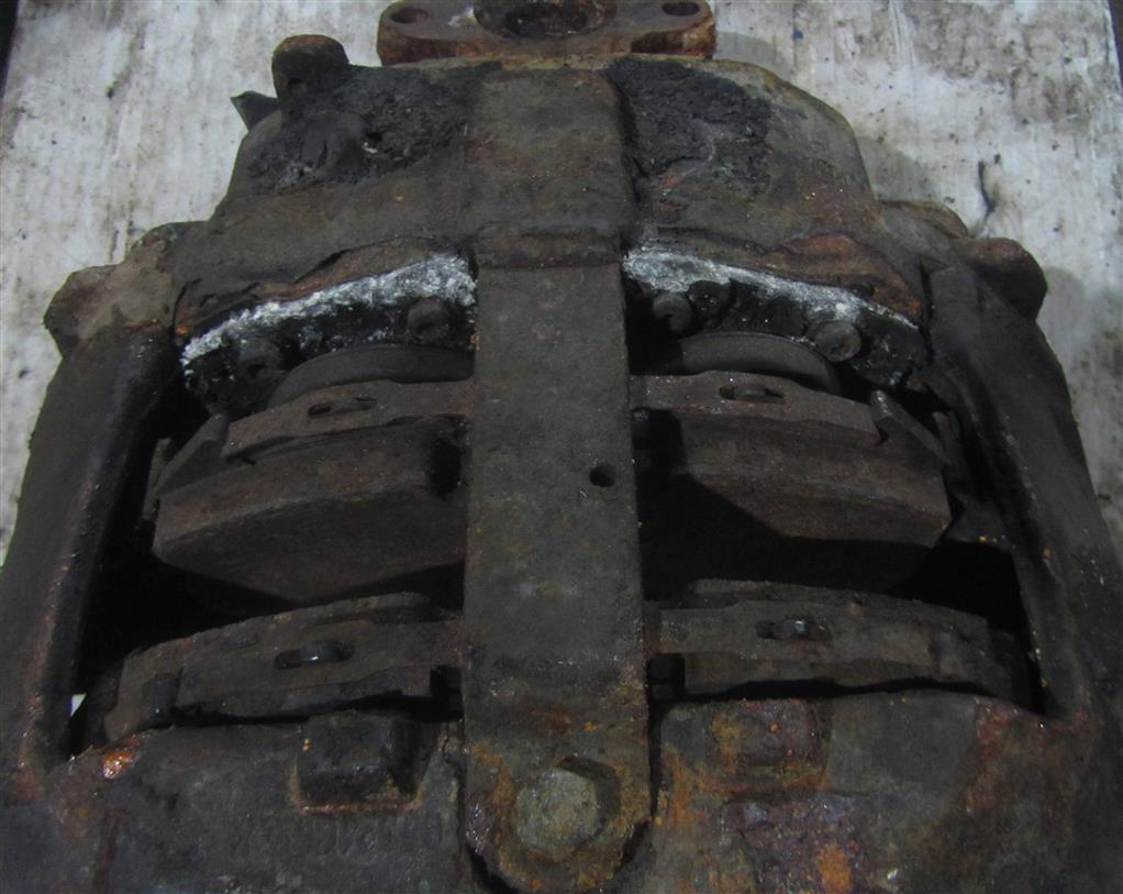 Суппорт передний правый для Volvo FH13 20527037