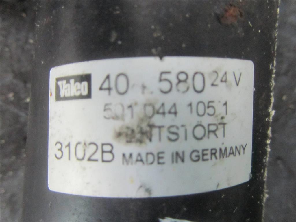 Моторчик стеклоочистителя передний для Renault Magnum Etech 5010441051