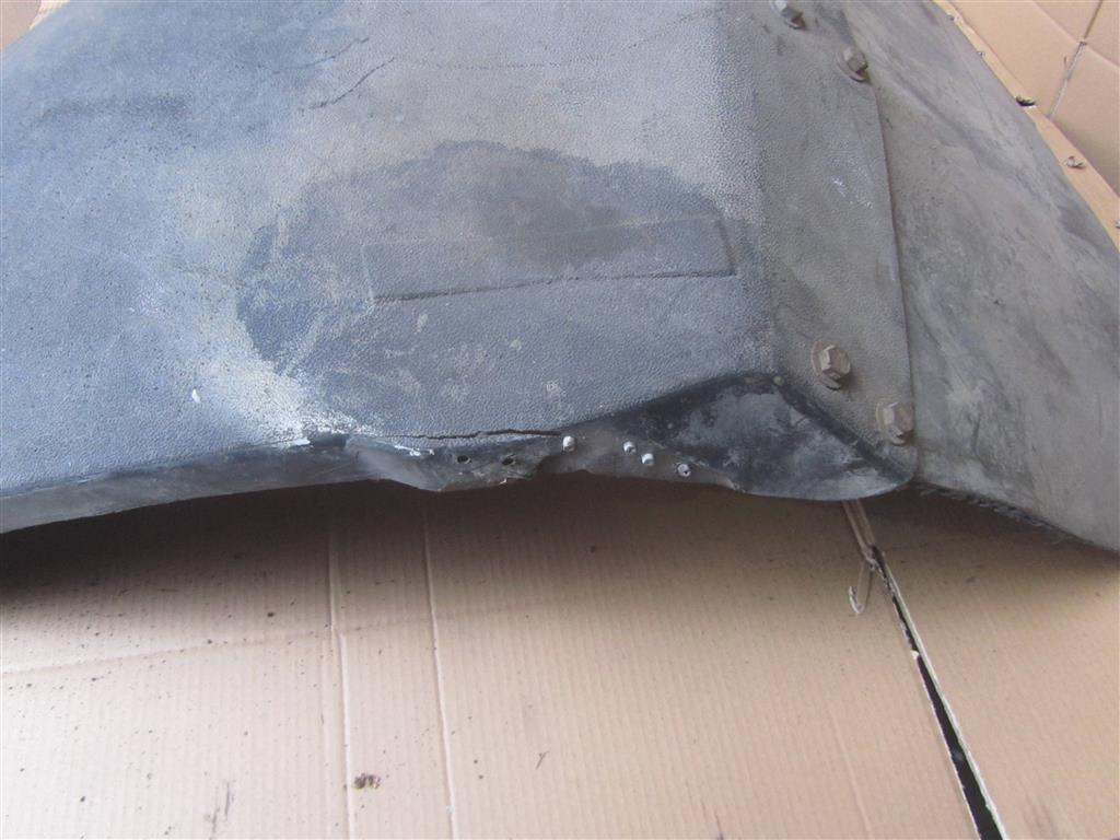 Брызгозащита кабины левая для Renault Magnum Etech 5000938545