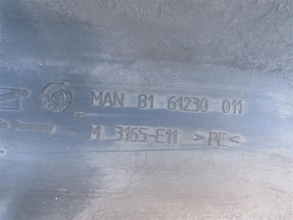 Брызгозащита кабины правая для MAN Tga 81612300112