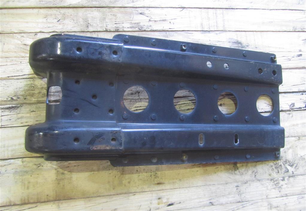 Кронштейн крепления крыла переднего левого для MAN TGS (ТГС) 81612435430