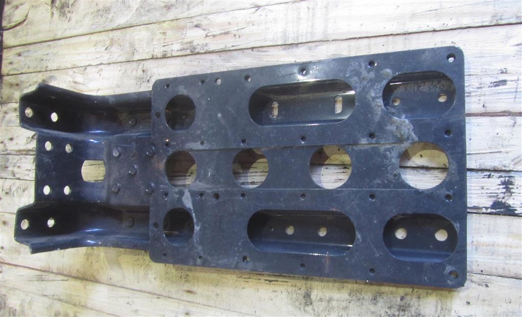 Кронштейн крепления крыла переднего левого для MAN TGS (ТГС) 81612435430