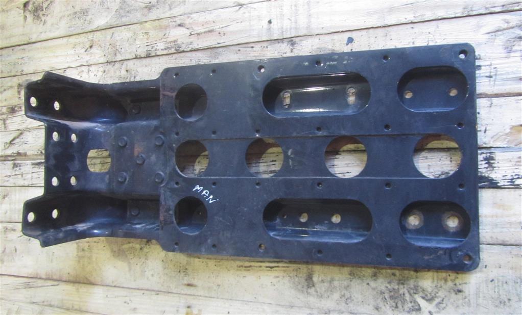 Кронштейн крепления крыла переднего левого для MAN TGS (ТГС) 81612435430