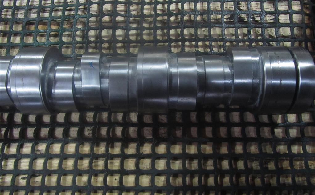 Распредвал для DAF Xf 105  1678946