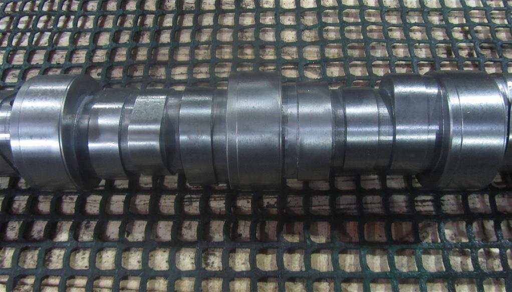 Распредвал для DAF Xf 105  1687747