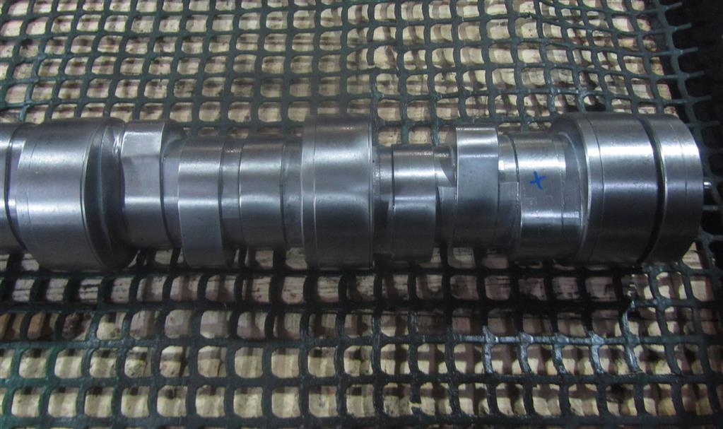 Распредвал для DAF Xf 105  1687747