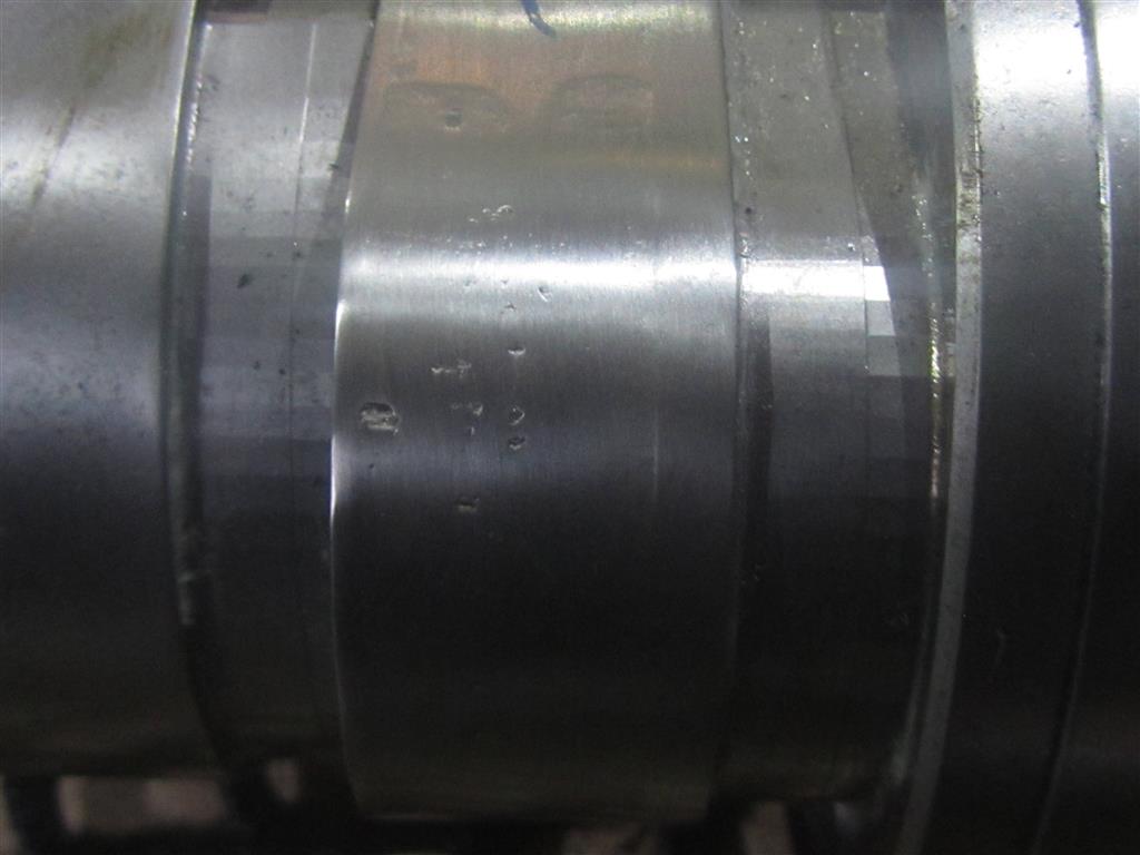 Распредвал для DAF Xf 105  1687747