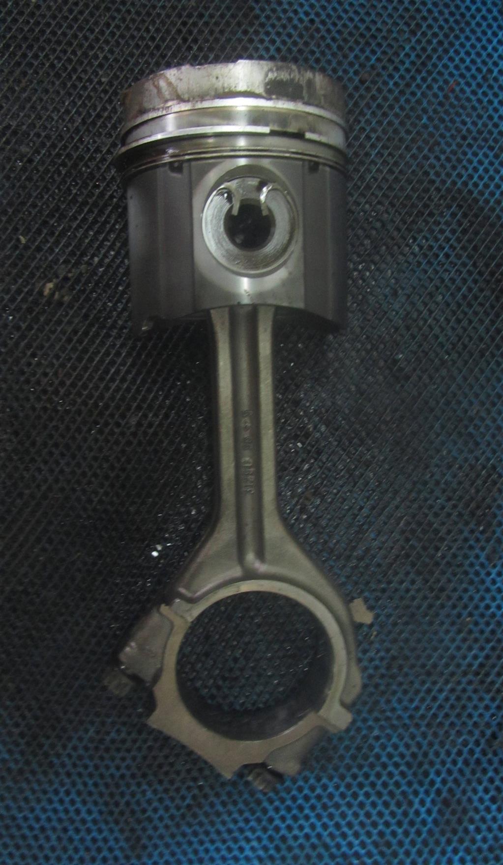 Шатун для MAN F 2000  51024016243