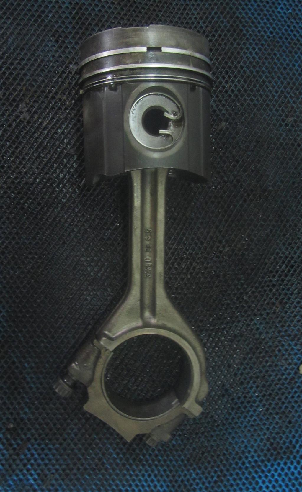 Шатун для MAN F 2000  51024016243