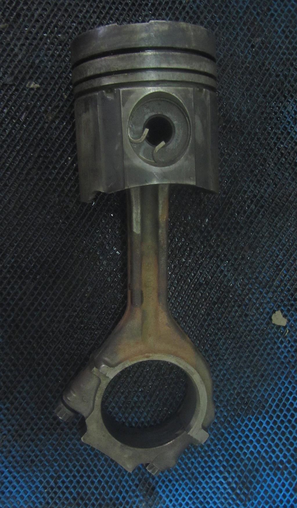 Шатун для MAN F 2000  51024016243