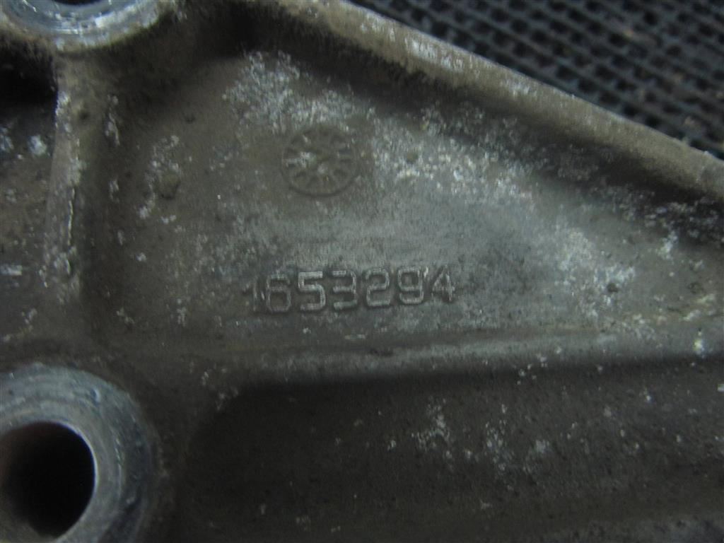 Кронштейн для DAF Xf 105  1653294