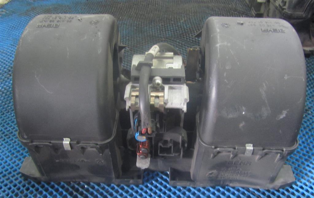 Моторчик печки для MAN TGX 81619306098