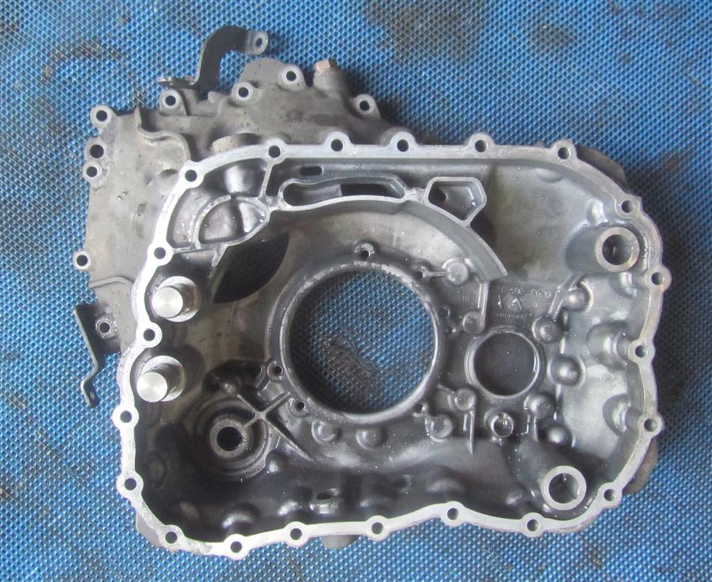 Крышка коробки передач для DAF Xf 105  6093401027