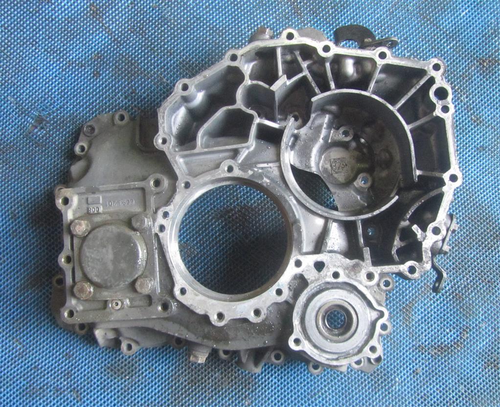 Крышка коробки передач для DAF Xf 105  6093401027