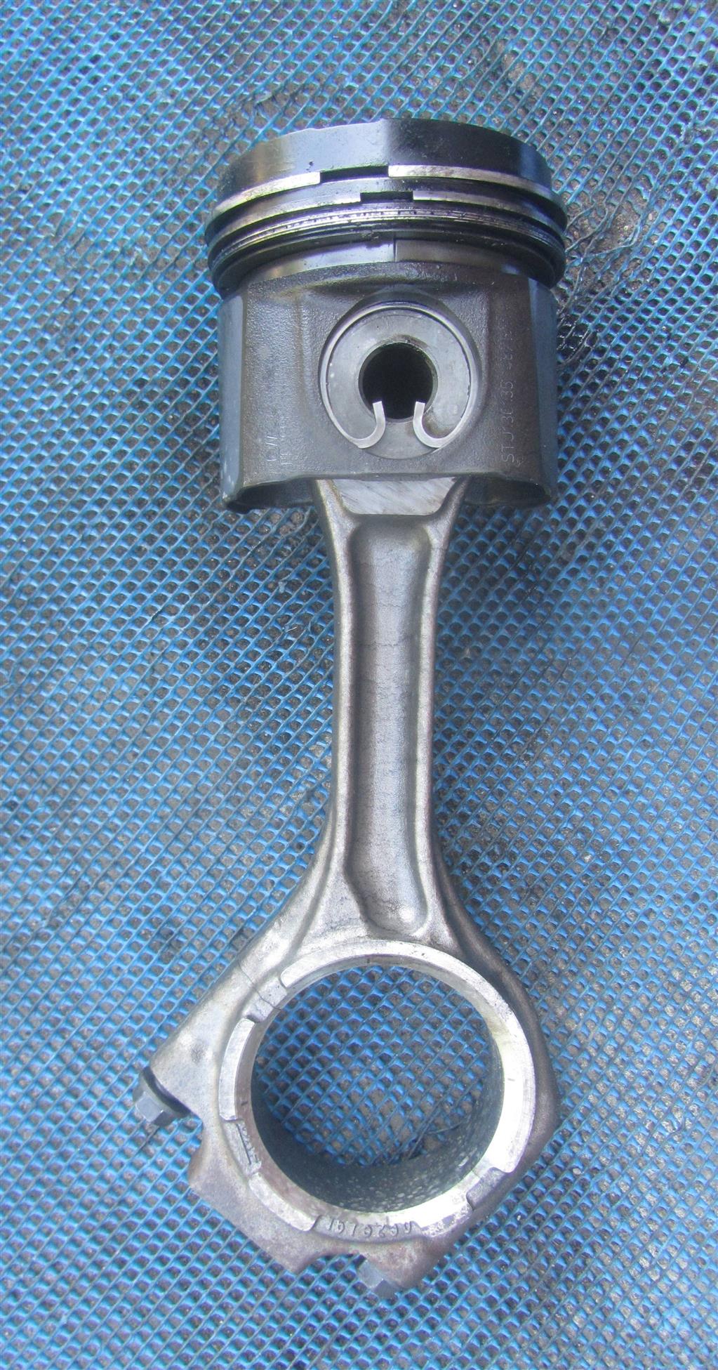 Поршень для DAF Xf 105  1736766