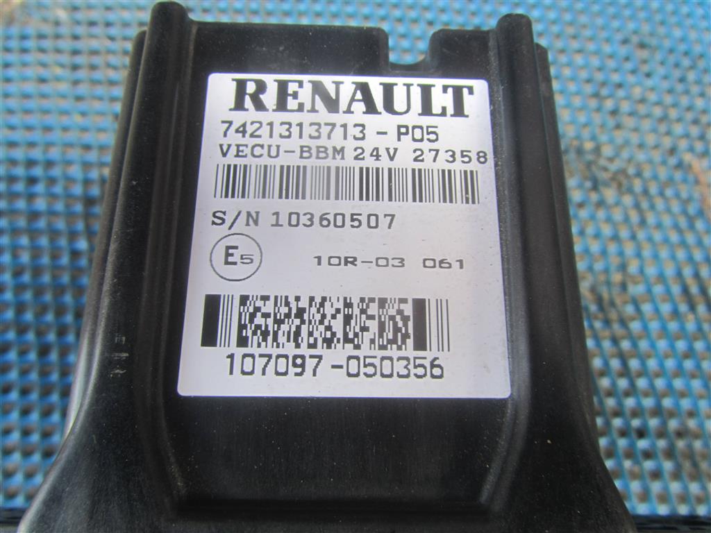 Блок VECU для Renault Premium DXI 7421313713