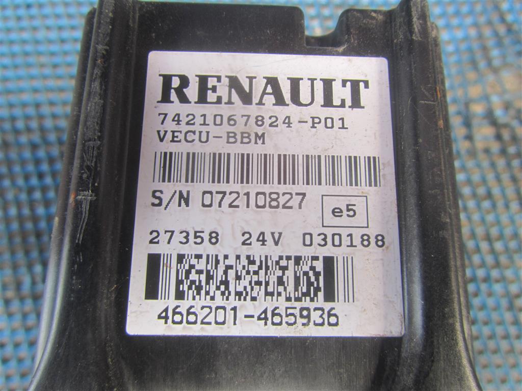 Блок VECU для Renault Premium DXI 7421067824