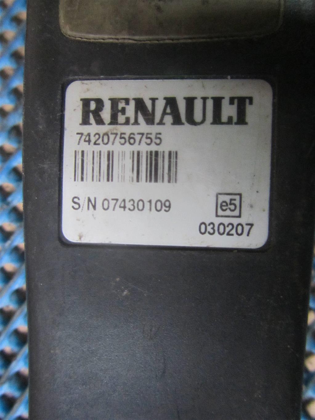 Пульт управления пневмоподвеской для Renault Magnum DXI 7420756755