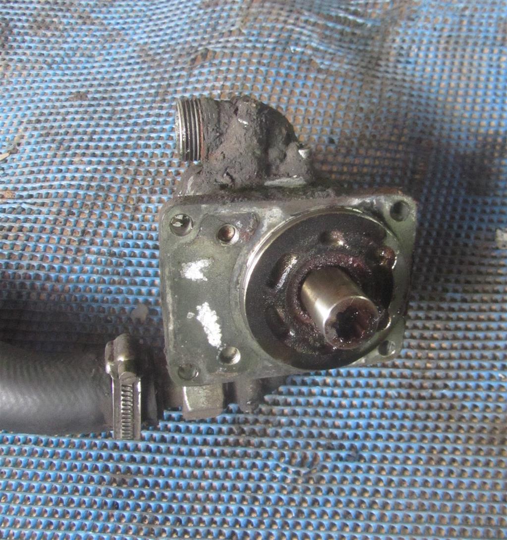 Насос гидроусилителя руля для Iveco EuroStar 1515800013