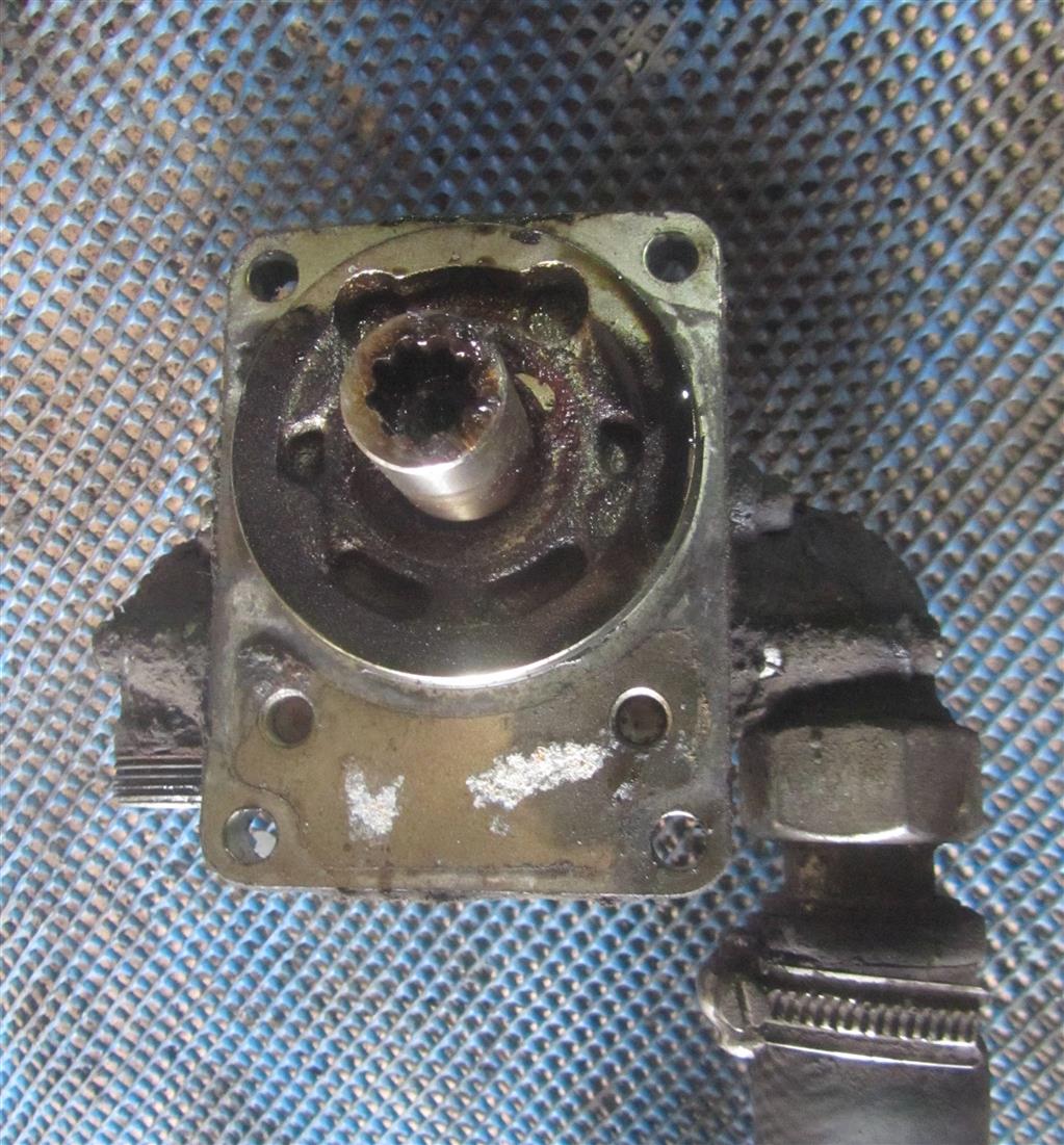 Насос гидроусилителя руля для Iveco EuroStar 1515800013