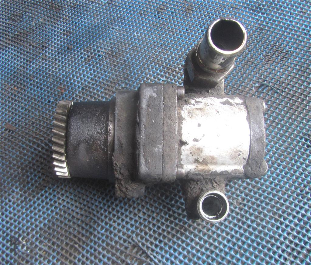 Насос гидроусилителя руля для Iveco EuroStar 1515800013