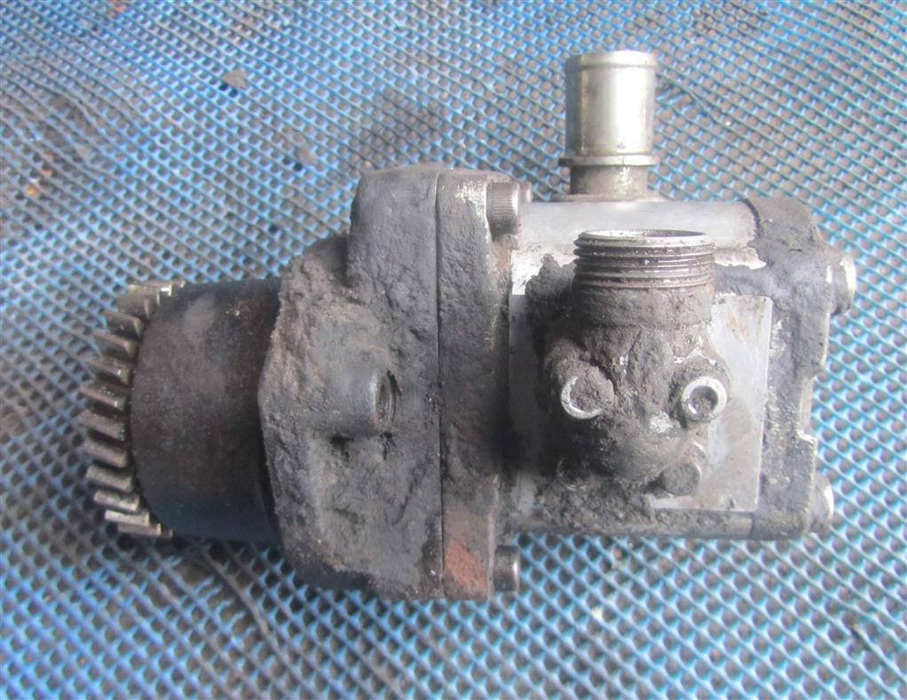 Насос гидроусилителя руля для Iveco EuroStar 1515800013