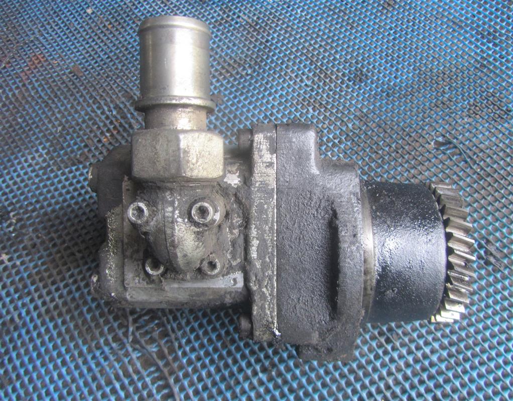 Насос гидроусилителя руля для Iveco EuroStar 1515800013