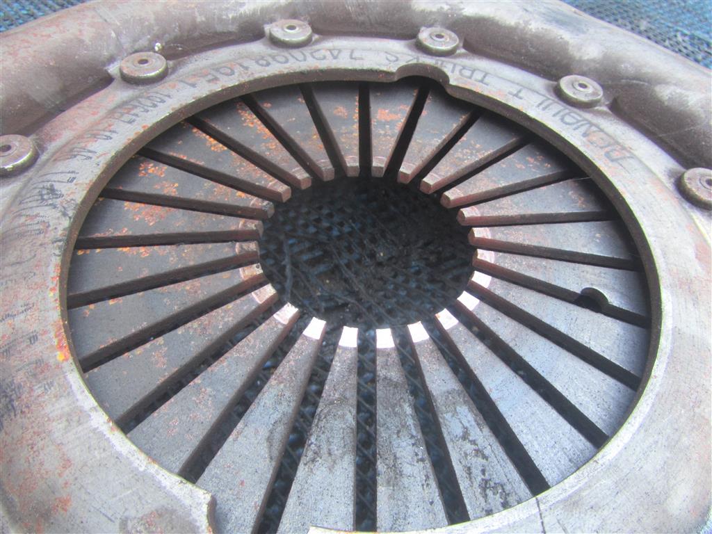 Корзина сцепления для Renault  Midlum 7420981951