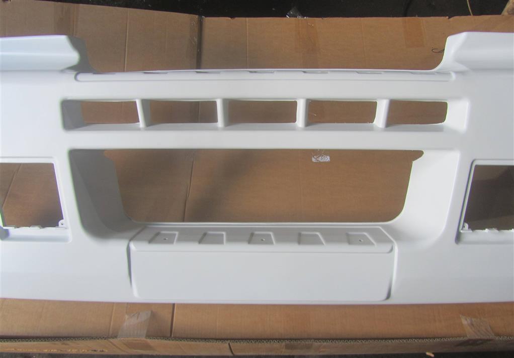 Бампер передний для Renault Premium DXI 7420928953