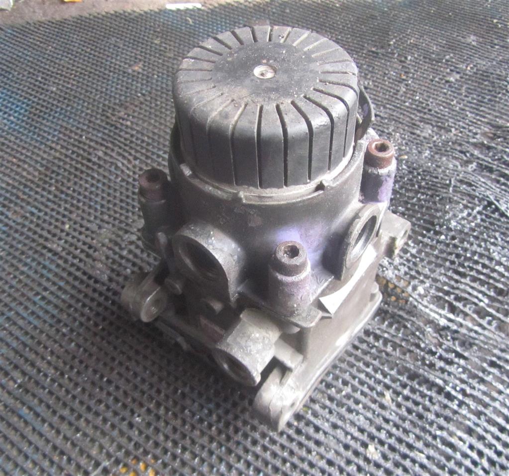 Кран модулятор тормозов передний ebs для Renault Premium Dci 5010457557