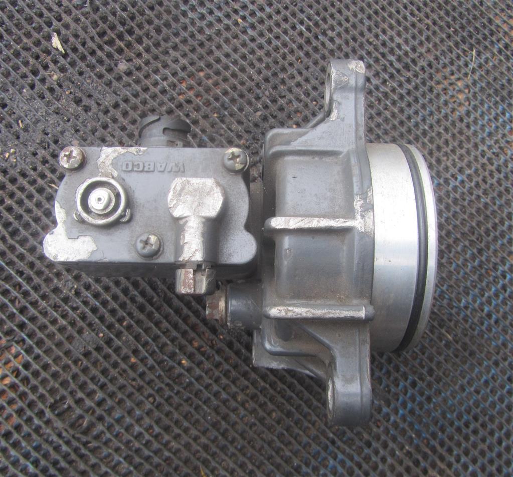 Клапан электромагнитный для Mercedes Actros 4724000700