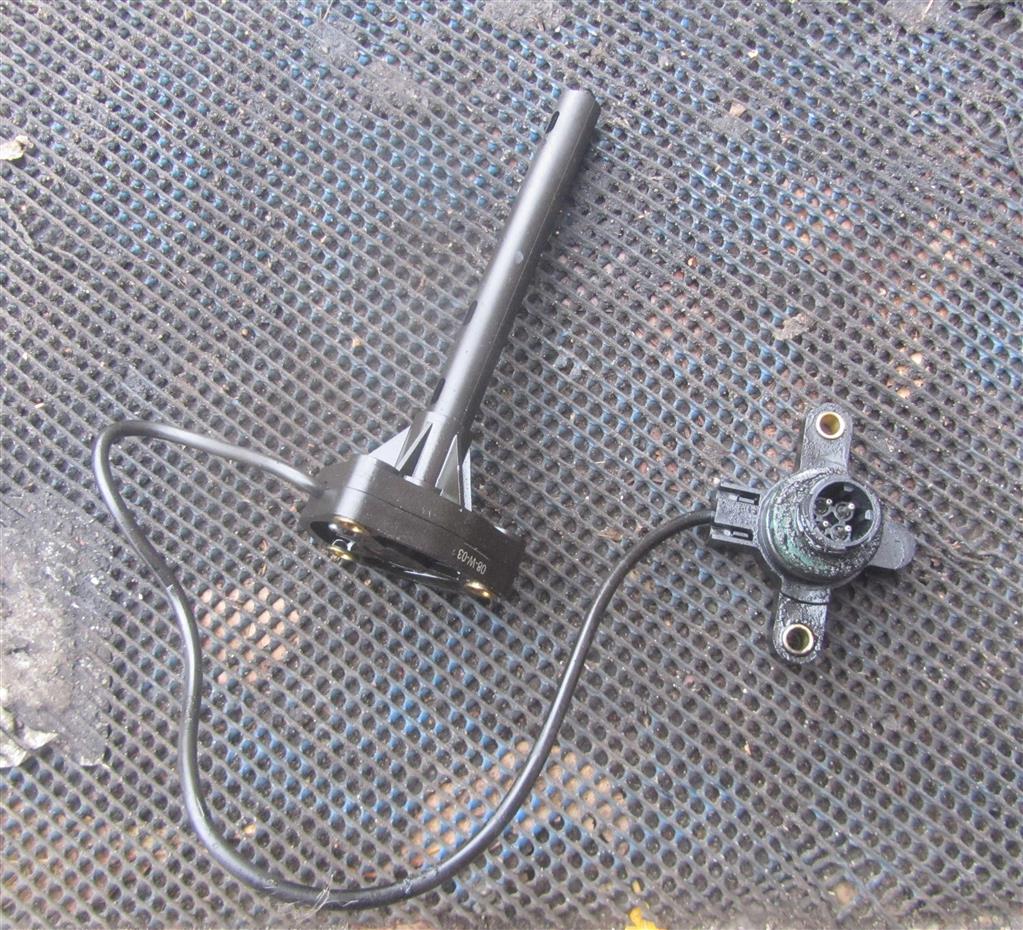 Датчик уровня масла для Volvo FH13 22807993