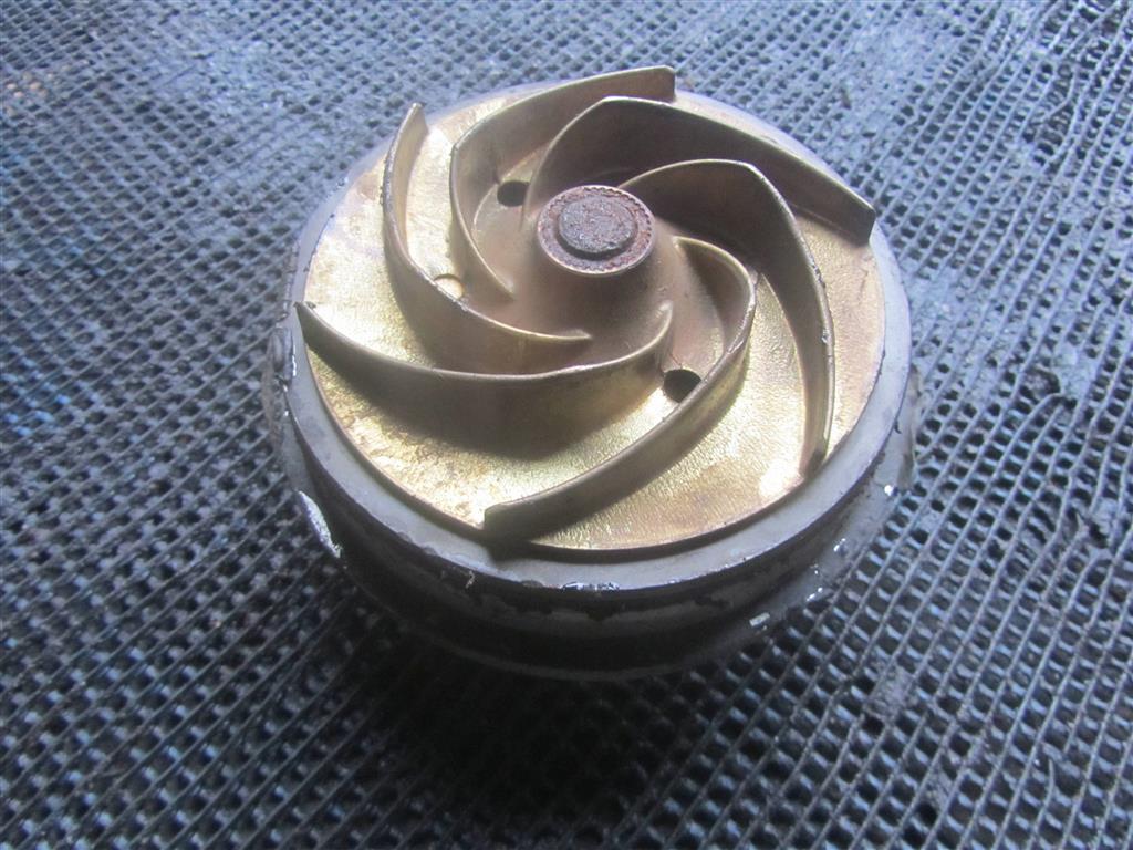 Насос водяной (помпа) для Renault Premium Dci 5001858484