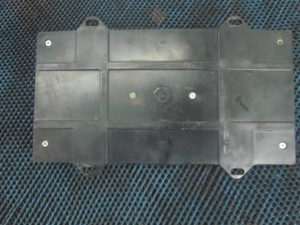 Блок предохранителей для МАЗ 4370 Deutz 233722-03М1