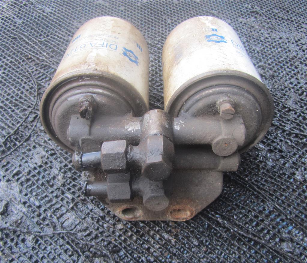 Кронштейн топливного фильтра для МАЗ 4370 Deutz 01161848