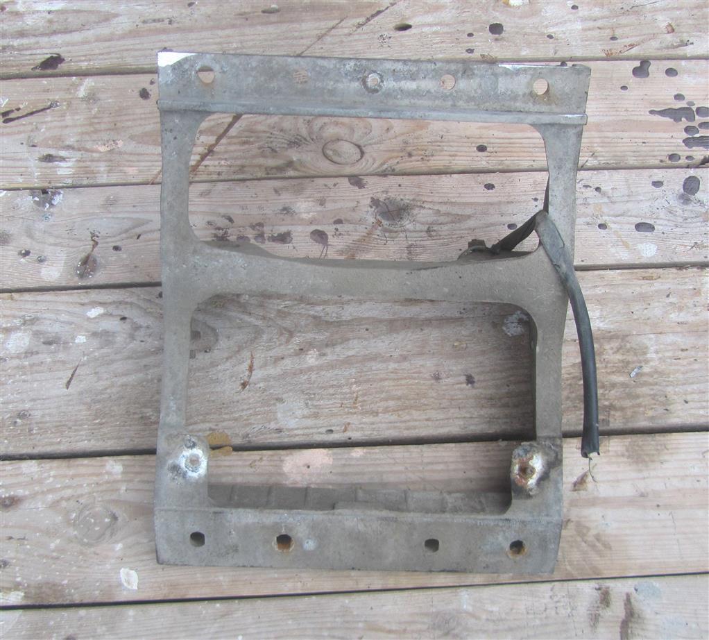 Кронштейн подножки для Renault Premium Dci 5600201656