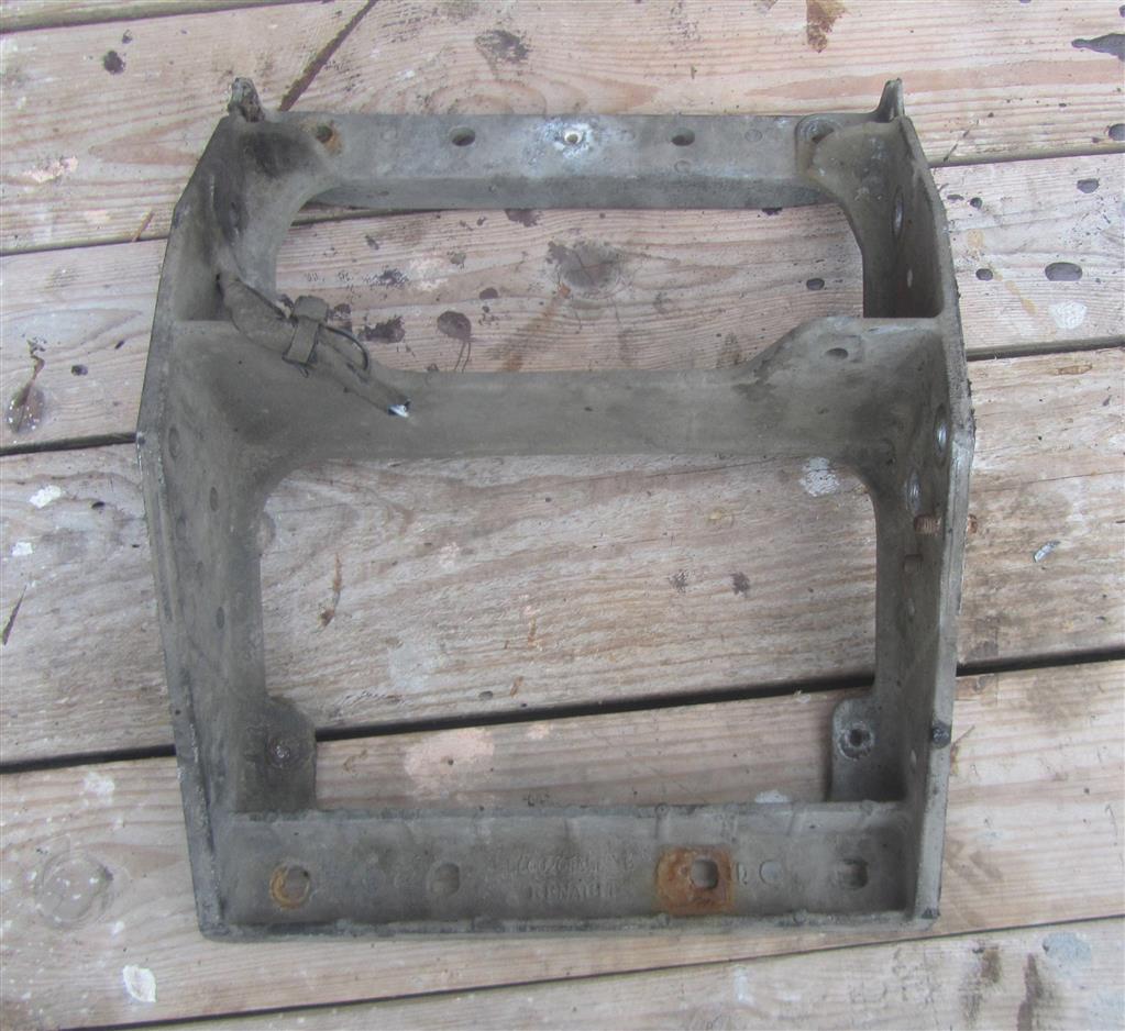 Кронштейн подножки для Renault Premium Dci 5600201656