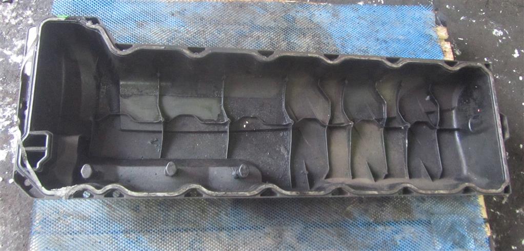Крышка головки блока (клапанная) для Renault Magnum DXI 20515103