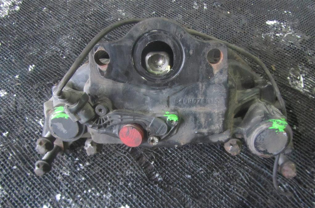 Суппорт передний правый для MAN TGX 81508046635