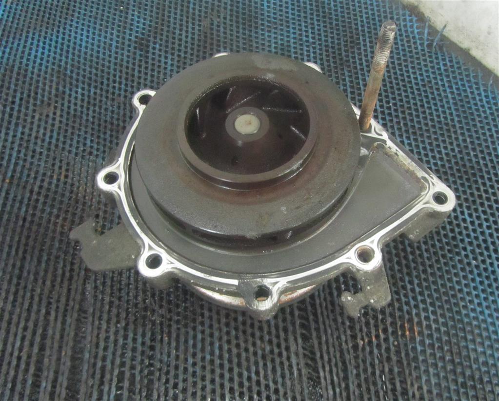 Насос водяной (помпа) для MAN Tga 51065006694