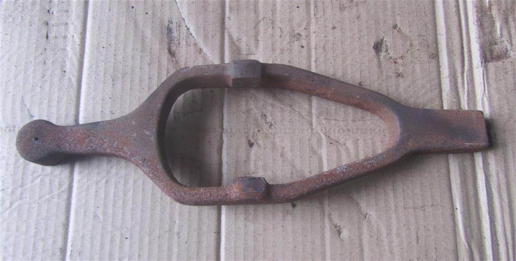 Вилка сцепления для МАЗ 4370 6060468002