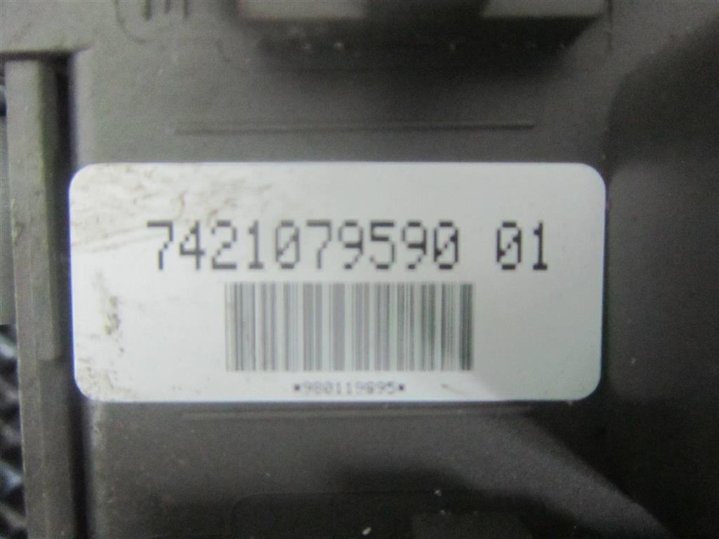 Блок предохранителей для Renault Premium DXI 7421079590