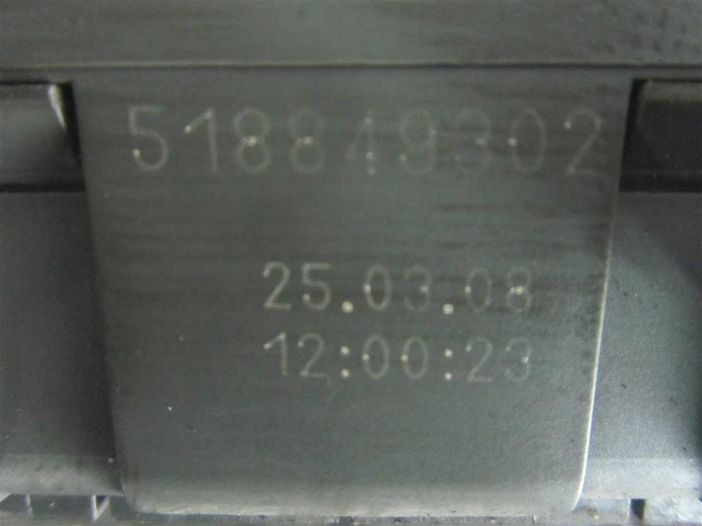 Блок предохранителей для Renault Premium DXI 7421079590