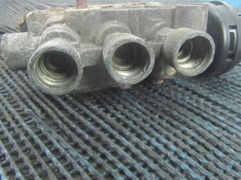 Кран уровня подвески для Renault Premium Dci 5010422345