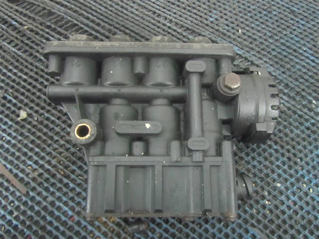 Кран уровня подвески для Volvo FH13 21083657