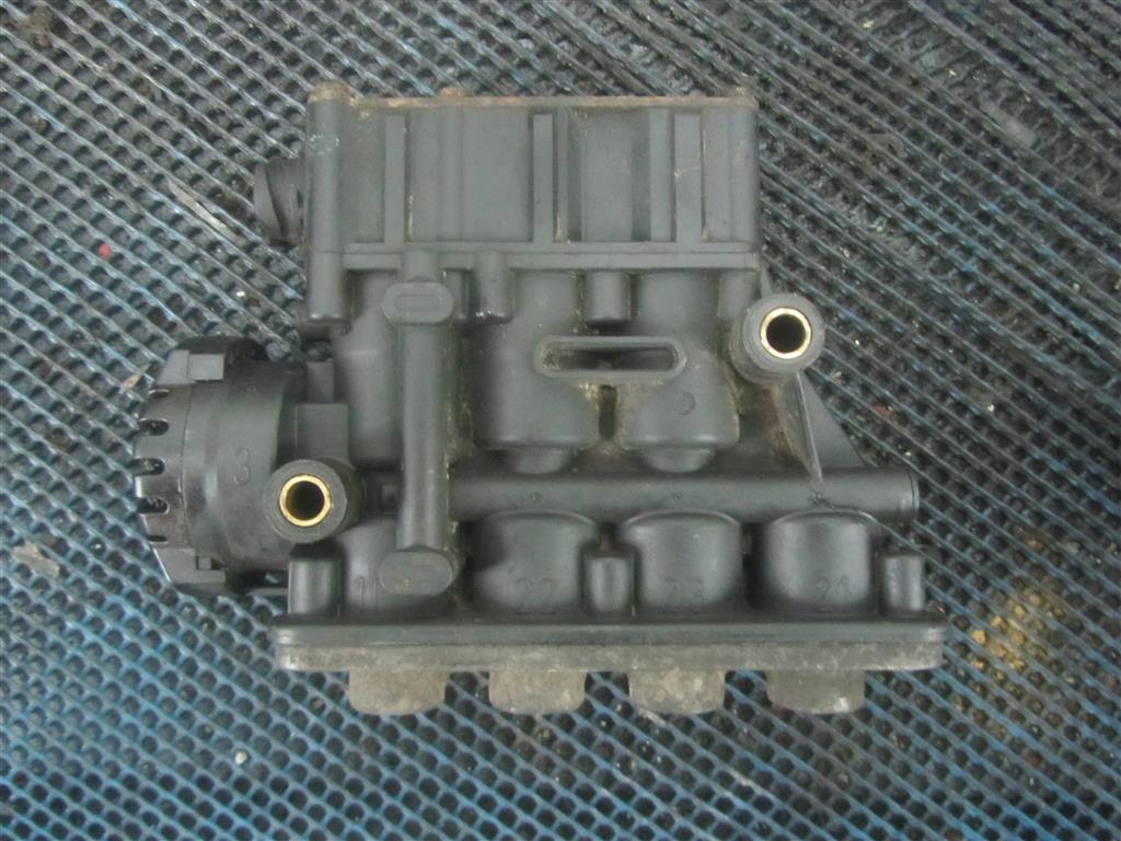 Кран уровня подвески для Renault Premium DXI 21083660