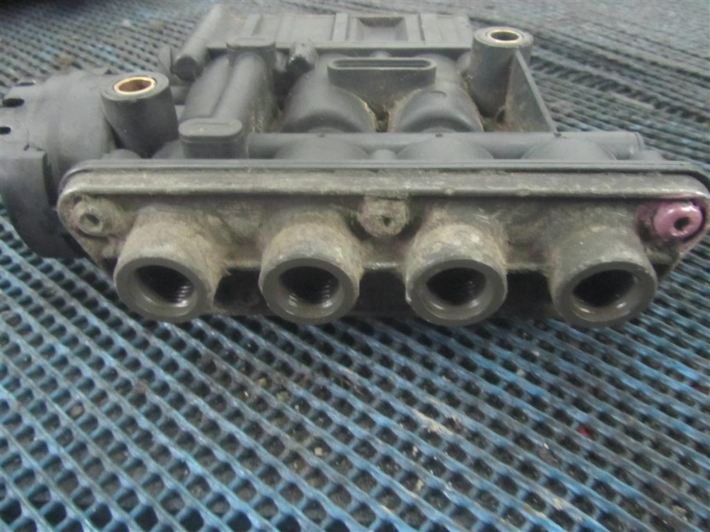 Кран уровня подвески для Renault Premium DXI 21083660